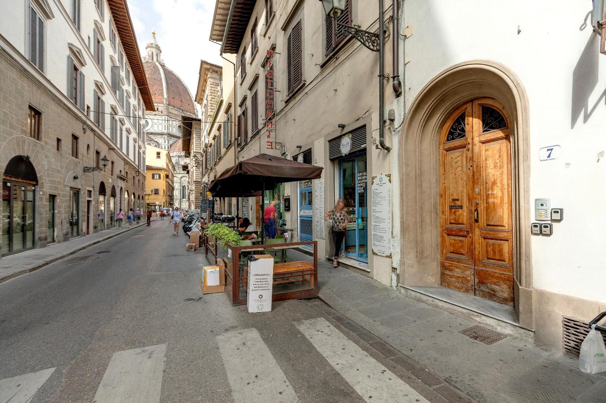 Servi 7C Florence Buitenkant foto